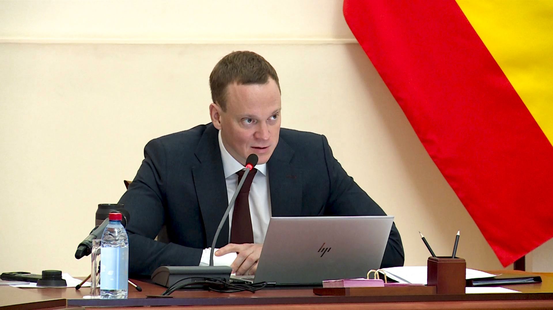 Рязанские коммунальные службы переходят на круглосуточную работу смотреть онлайн