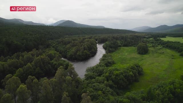 ПРЕМЬЕРА ФИЛЬМА «ПОД КРЫЛОМ ВОРОНА» СОСТОЯЛАСЬ НА КАМЧАТКЕ • НОВОСТИ КАМЧАТКИ смотреть онлайн