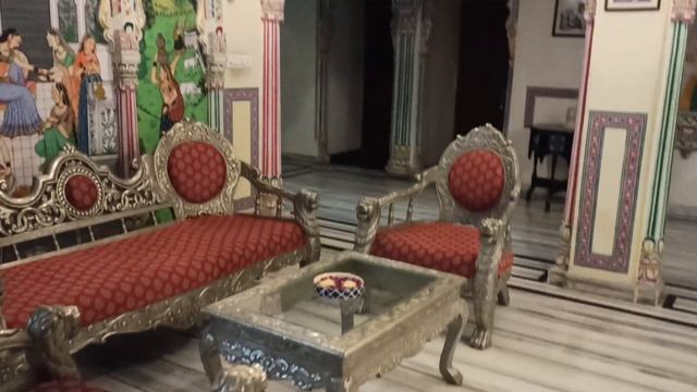 Богатое убранство нашего отеля-дворца! смотреть онлайн