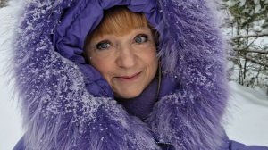 Не учите меня жить...лучше помоЖите материально.