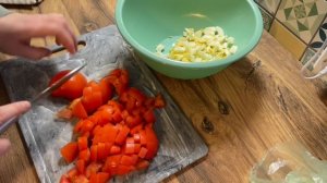 Делаю полочку в ванную и размышляю об адаптации после переезда в деревню ))