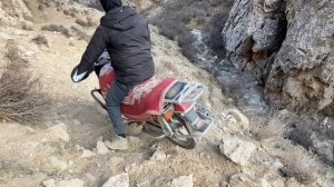 На мотоцикле по горной тропе