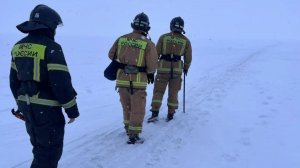 Спасатели МЧС мониторят состояние льда на водоемах в Санкт-Петербурге и области