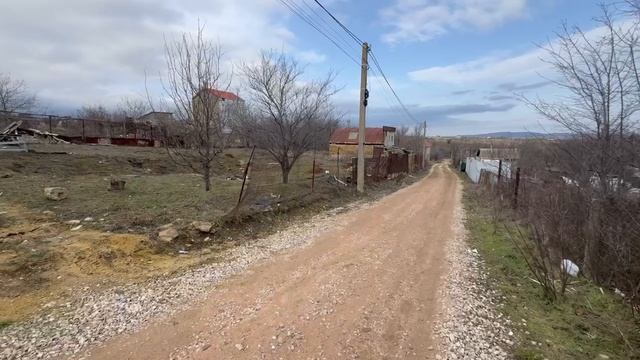 Обзор отличного участка с видом на озеро и лес в селе Мраморное! 20 минут до Симферополя! Рядом лес