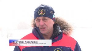 Сотрудники МЧС провели рейд, на котором проверили безопасность рыбаков