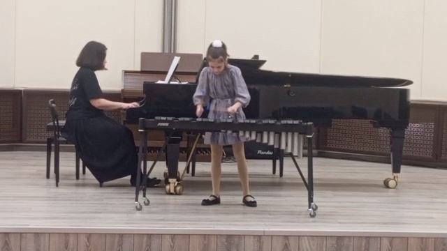 Моисеева Василиса, 9 лет, H. Breuer "Back Talk" смотреть онлайн