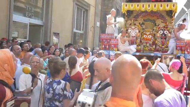 Харинама ятра Нитай Гауранга (Флоренция, Италия) смотреть онлайн