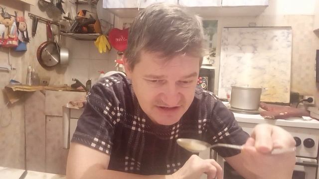 Рубрика "" МУКБАНГ "У некоторых мозг есть но ума нету смотреть онлайн