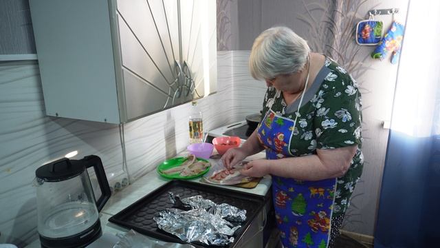 Почему не знала я раньше о таком рецепте Минтай можно готовить с колбасой Так вкусно ПОДВАЛ ИЛЬИЧА смотреть онлайн