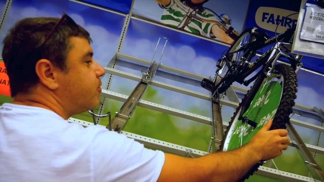 Настя и папа - шоппинг в магазине игрушек ⧸ Nastya and papa pretend смотреть онлайн