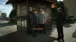 Фома помог хозяину киоска избавиться от наглых ментов 🤣#сериал #невский7