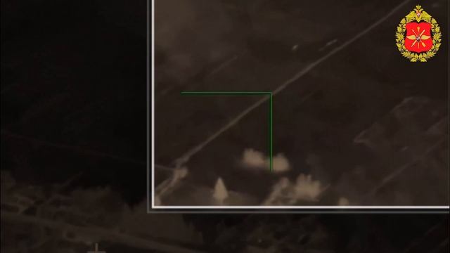 Уничтожение грузового автомобиля с боеприпасами, а также транспорта сопровождения ВСУ смотреть онлайн