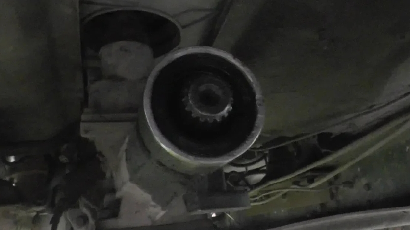 Замена сальников хвостовика коробки ГАЗ ГАЗель смотреть онлайн