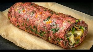 Забудьте про обычные котлеты! Рулет из фарша с обалденной начинкой. Сочнее мяса я еще не ел.