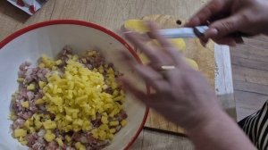 ДИМА ПРОСИТ ДОБАВКИ..