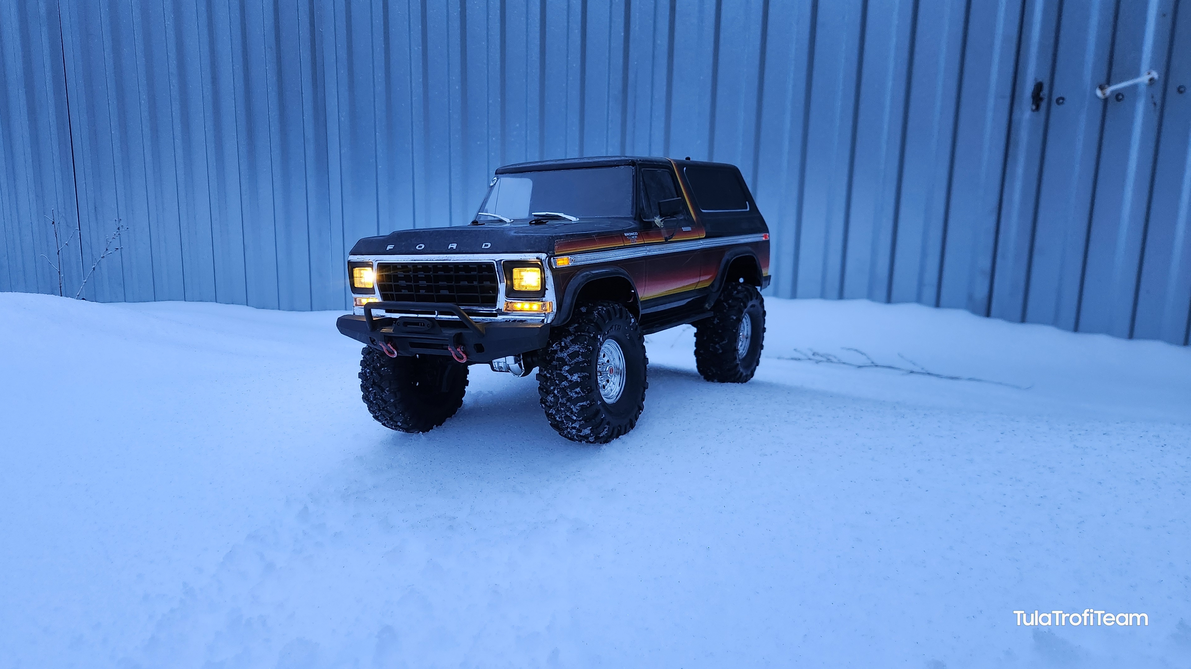 Ford bronco traxxas trx4 winter hobby смотреть онлайн