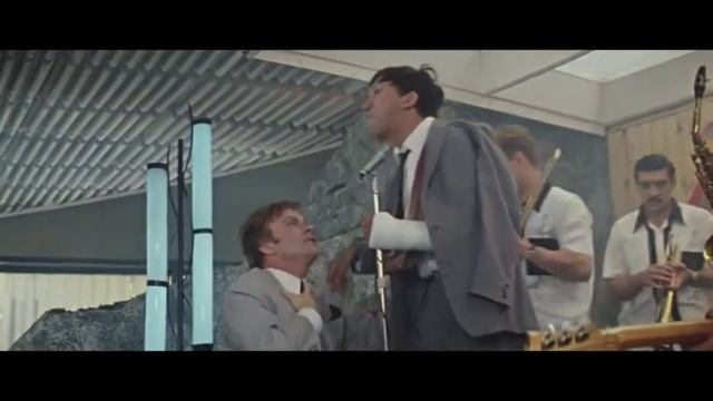 15 лучших песен из советских фильмов (480p) смотреть онлайн