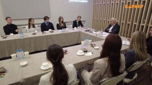 Губернатор Сергей Носов провёл встречу с магаданскими студентами