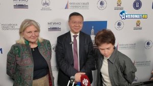 «Стратегия, философия и дипломатия обесценены»: Карин Кнайсль — о кризисе понятий и адаптации мира