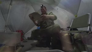 Зимняя рыбалка на Леща!!! Река Волга!!! Я в шоке!!! Эти лопаты не пролазят в лунку!!!