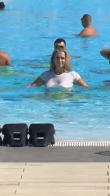 За буйки не заплывать! 🤚 Но за такие не заплыть нереально 😍 смотреть онлайн