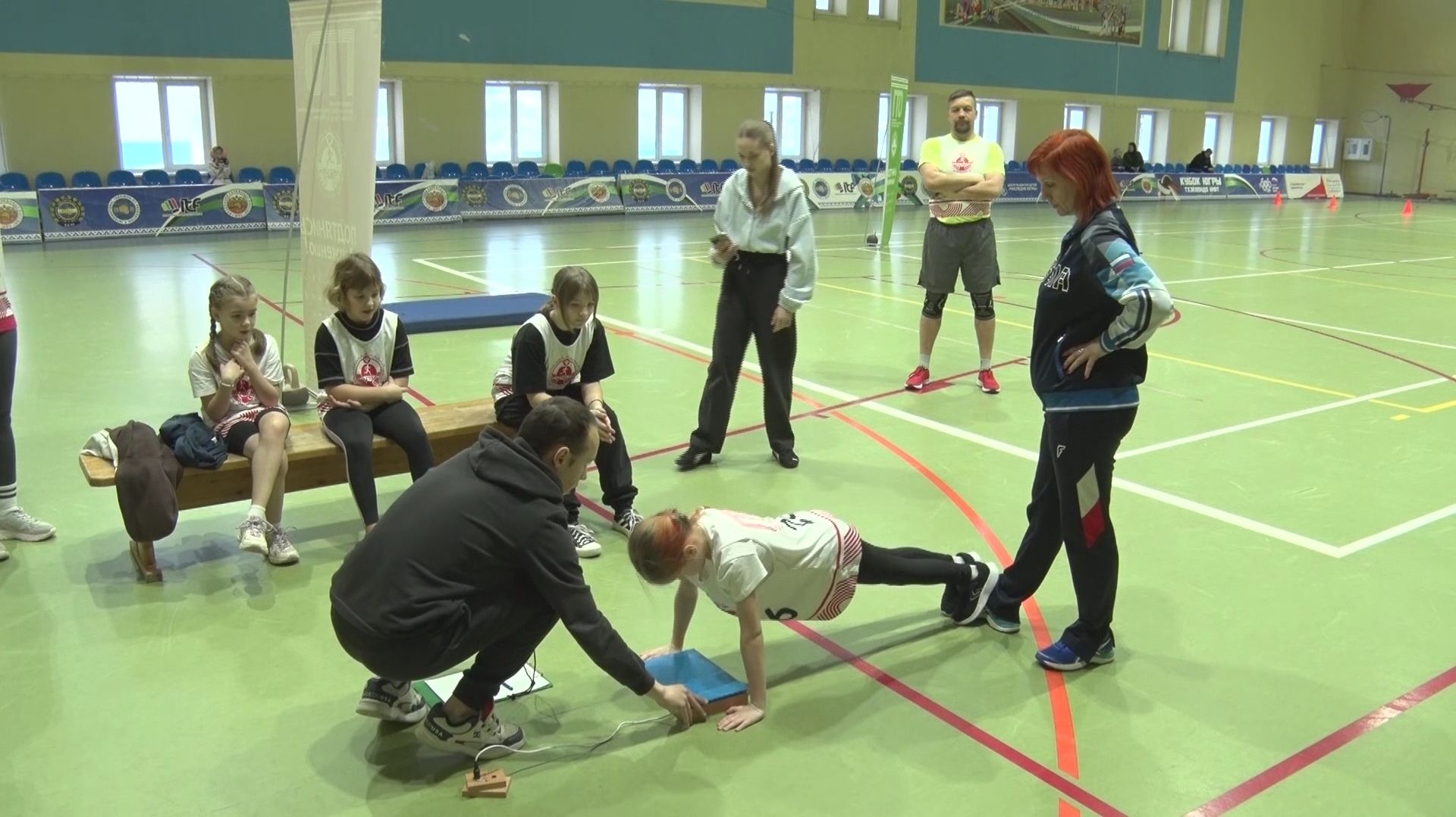 В Советском районе на Фестивале ГТО определили самую спортивную семью смотреть онлайн