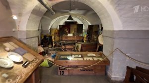 Во время блокады Ленинграда музейные сотрудники спасали бесценные коллекции в Исаакиевском соборе.