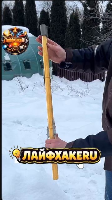Упорная идея! Трюк со складной ручкой топора! #Инструменты#ЛайфхакеRU смотреть онлайн