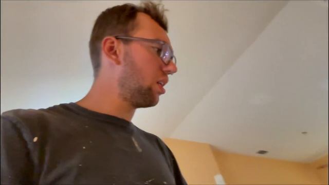 Флиппинг дома с нуля короткое замыкание на кухне,пришлось все разбирать День 7(Mykhailo Yashchenko) смотреть онлайн