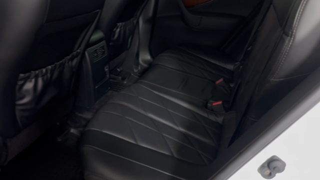 Infiniti QX70 70208 смотреть онлайн