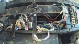 МАЗ. опять поломка. Ремонтируем блок предохранителей.