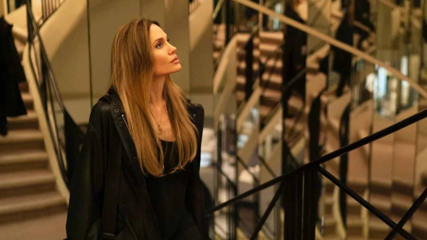 Кутюр — Русский трейлер (2026) Анджелина Джоли смотреть онлайн