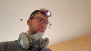 Флиппинг дома с нуля в США- залез на крышу, провёл электрику и финал первой недели _ День 8