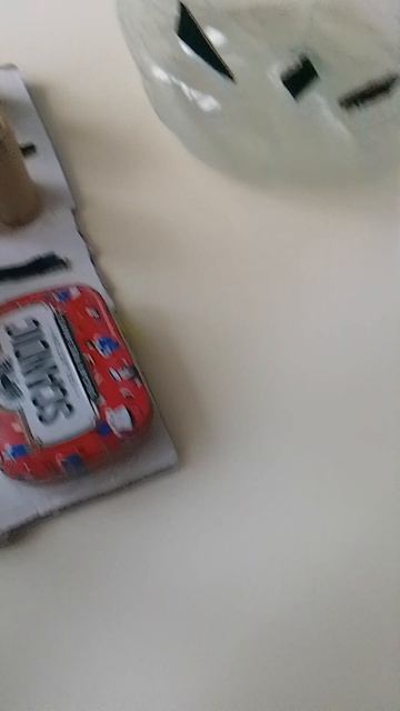 сломал кормушку смотреть онлайн