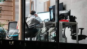 ЦБ сообщил о сокращении дефицита кадров в России в IV квартале 2025 года