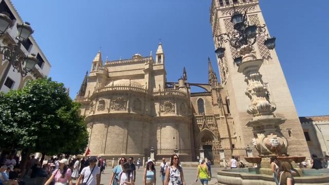 Севильский кафедральный собор и plaza del Сabildo смотреть онлайн