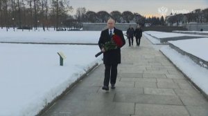 На_Пискарёвском_мемориальном_кладбище_в_Санкт_Петербурге