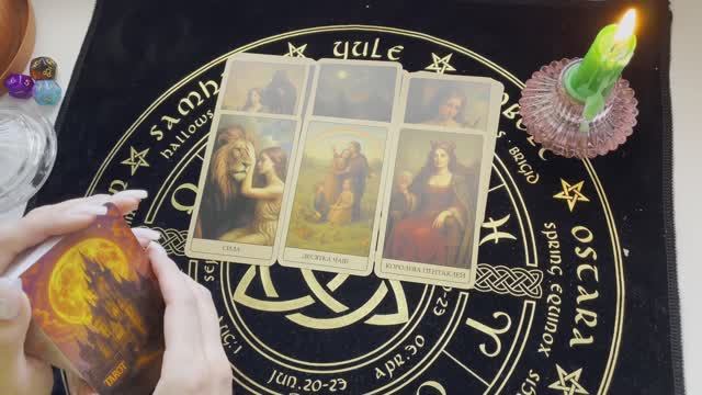 Его действия к Вам. Гадание на Таро смотреть онлайн