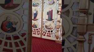 Божественная служба в храме Святой Троицы