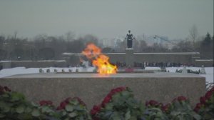 Церемония возложения венка к монументу «Мать-Родина»