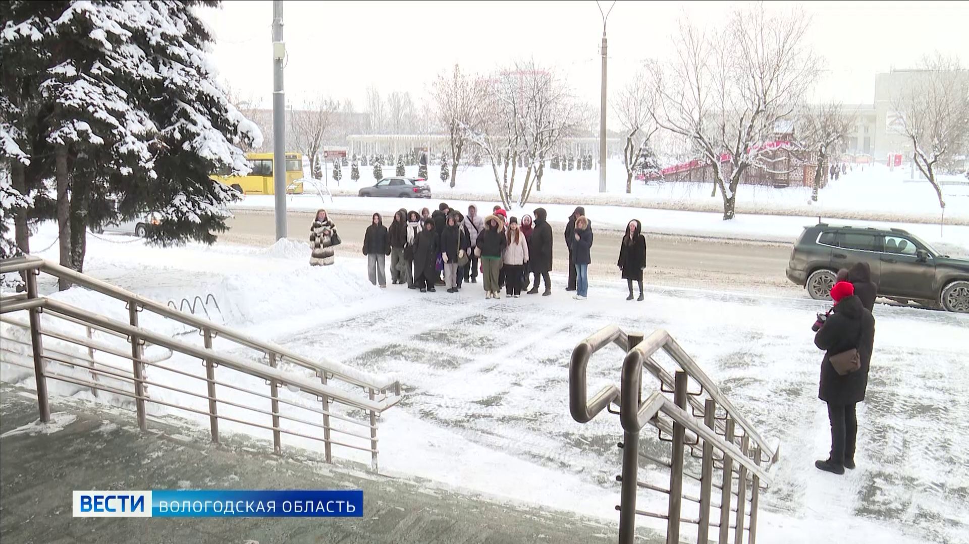 Экскурсии по мэрии для молодёжи в новом формате начали проводить в Череповце смотреть онлайн