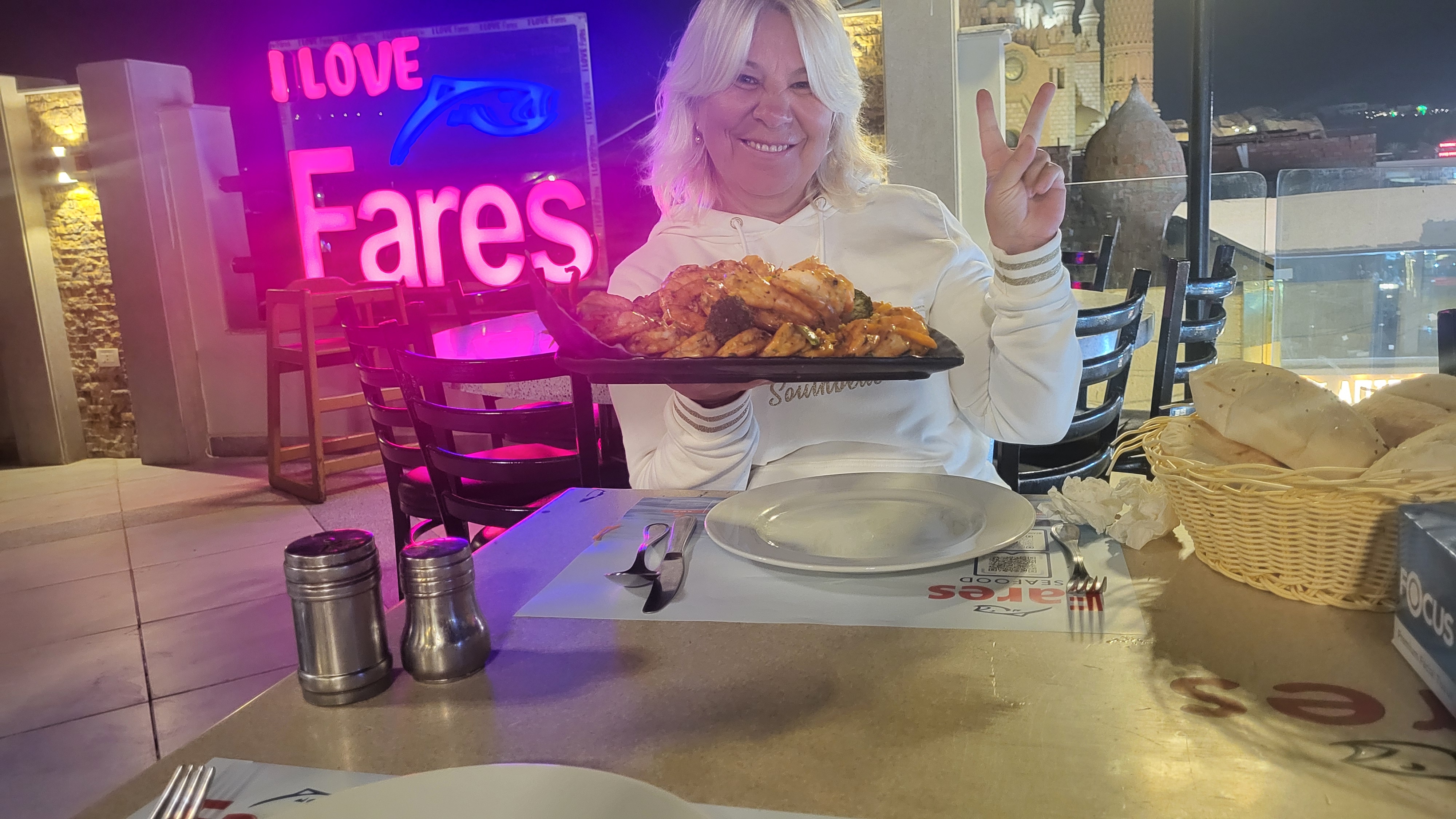 Египет,ресторан Fares в Старом городе!💥🍤🍤🍤 смотреть онлайн