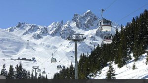 Во Франции сообщили об эвакуации 83 человек из-за пожара на горнолыжном курорте