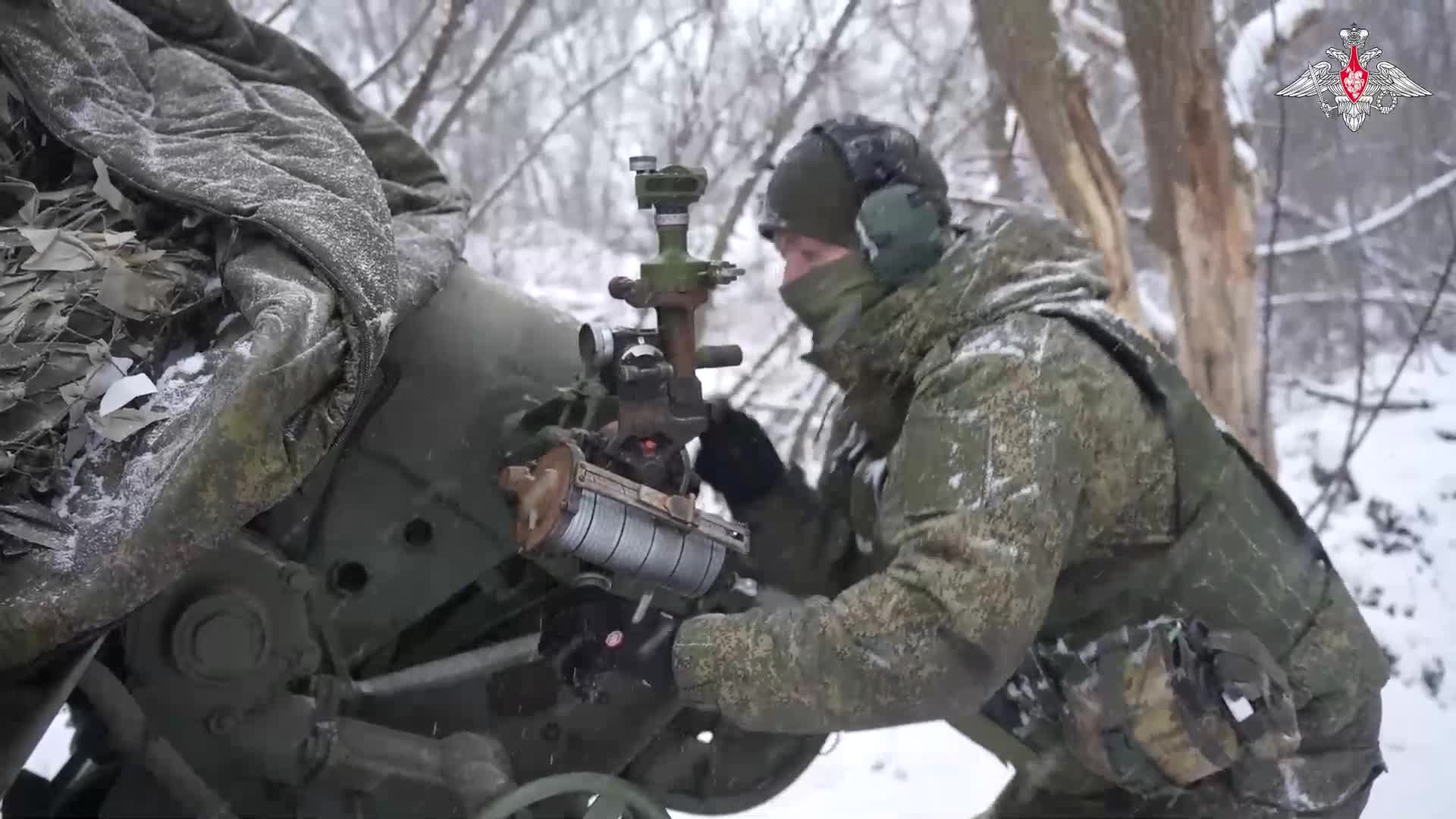 💥 Артиллеристы испепеляют позиции противника смотреть онлайн