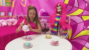 Розовое против чёрного детский челлендж