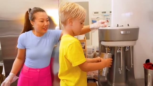 Детская история про аппарат со сладостями и другие полезные истории с Крисом. смотреть онлайн