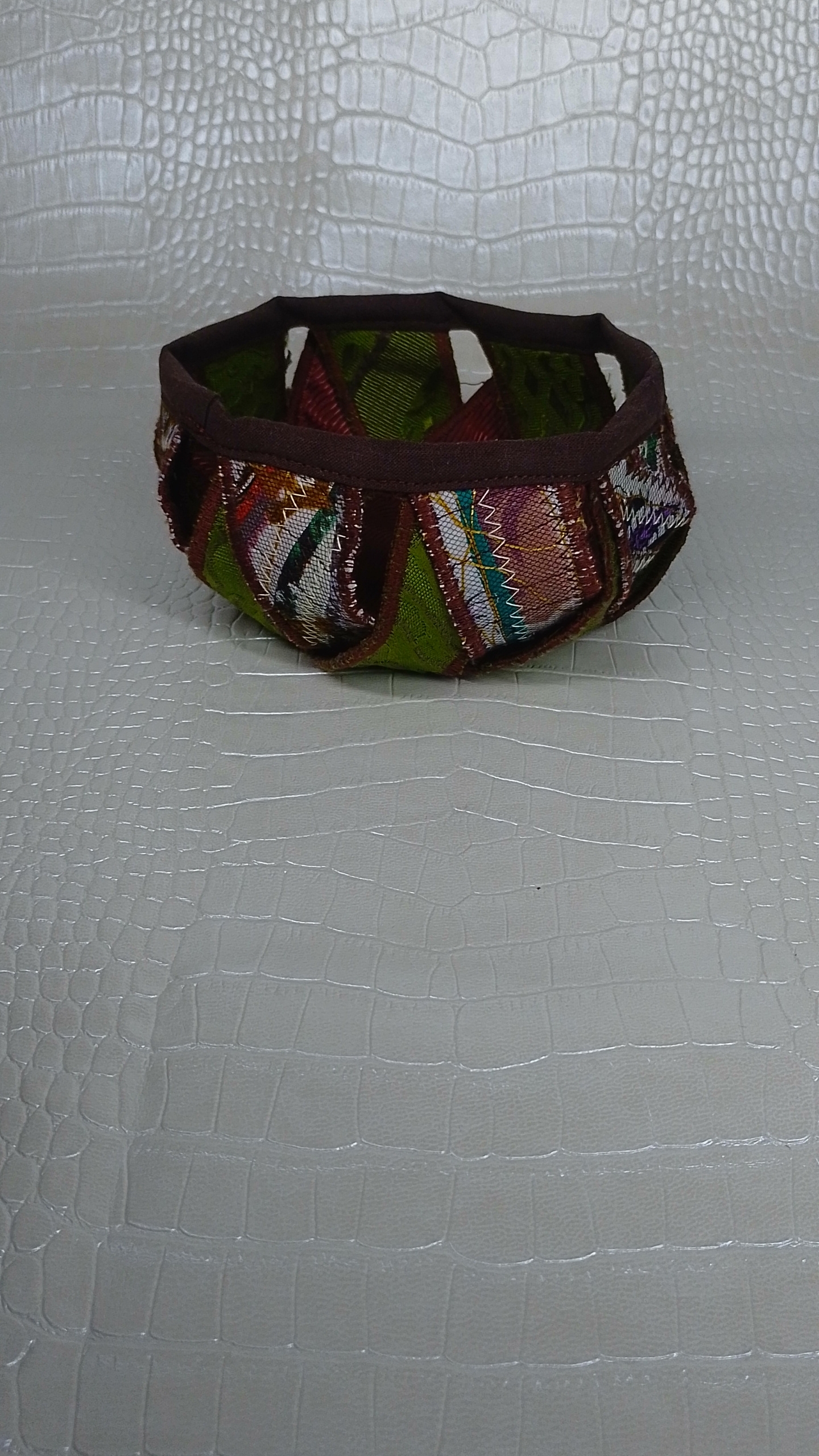 ХИТРЫЙ СПОСОБ для создания ЧУДО-КОРЗИНКИ ❤️🔥 #пэчворк #текстильныекорзинысвоимируками #shorts смотреть онлайн