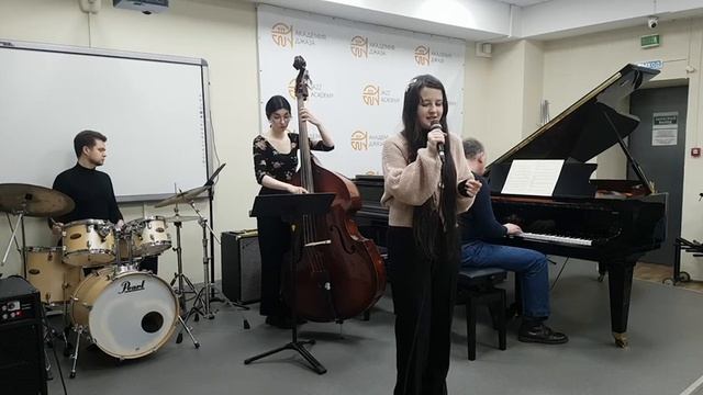 Кузнецова Мария. К. АкимовП. Грушко Милая Элла.