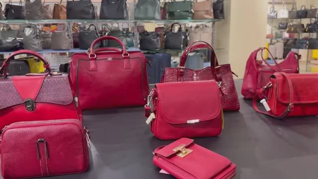 Сумки красного цвета из натуральной и искусственной кожи смотреть онлайн