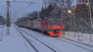 отправление электропоезда ЭД4М-0243 платформа Челюскинская